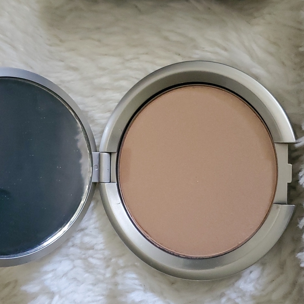 Lorac powder
